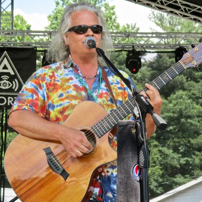 Kind Bud plays the Woodstock/Green Mountain Dog Club Bar B Que